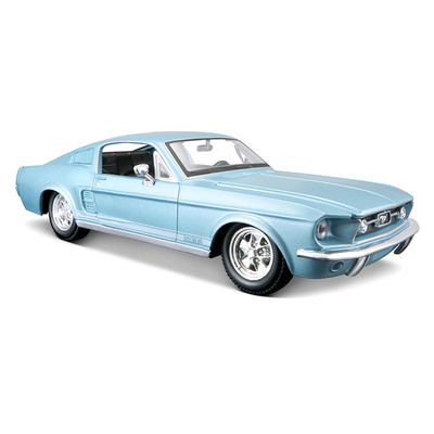 Ford Mustang GT 1967 года (1:24) автомодель