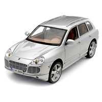 Porsche Cayenne модель 1:18 серый