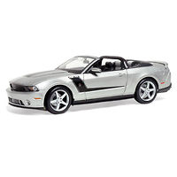 Roush 427 Ford Mustang Convertible 2010 модель 1:18